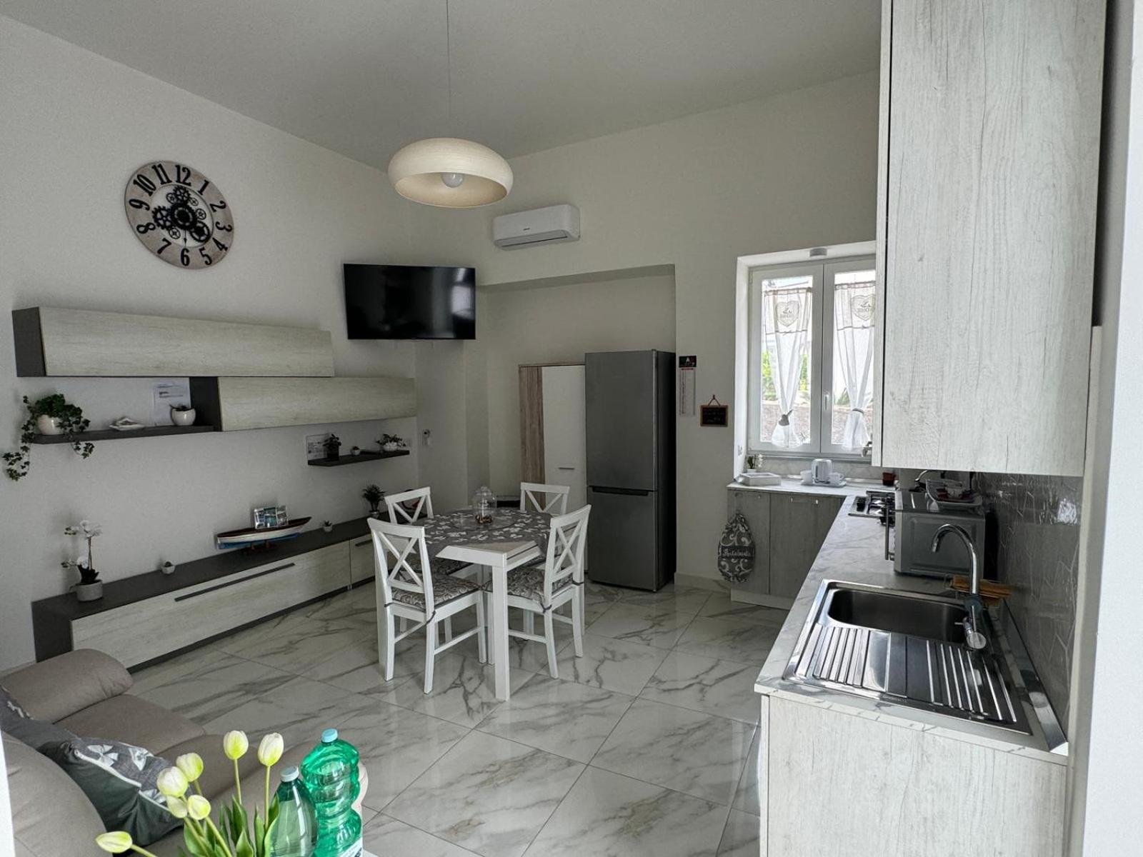 Sweet Home, Anacapri Luaran gambar
